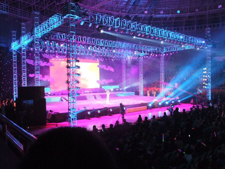 stage truss