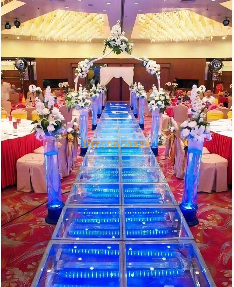 plateforme de sc&egrave;ne de mariage