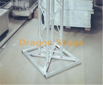 Base de pilier en treillis carré en aluminium pour événements en intérieur