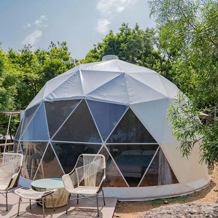 Maison de tente de dôme de partie de camping