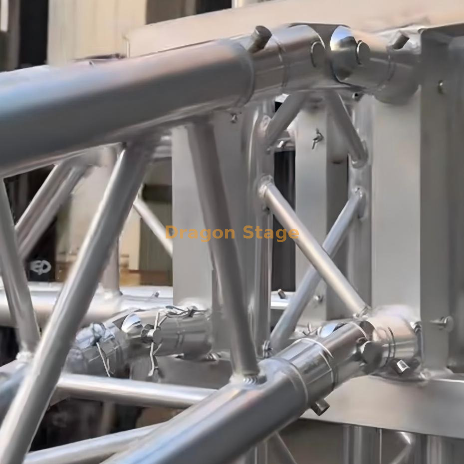 Charni&egrave;re en aluminium robuste