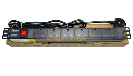 PDU13A 6 Sockets 19 "Protecteur de surtension 1U Alumminum UK Type pour l'événement Équipement électrique