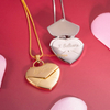 Collier pendentif personnalisé en plaqué or avec médaillon en forme de cœur
