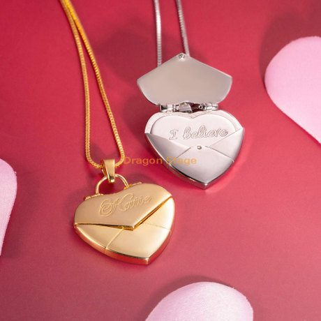 Collier pendentif personnalisé en plaqué or avec médaillon en forme de cœur