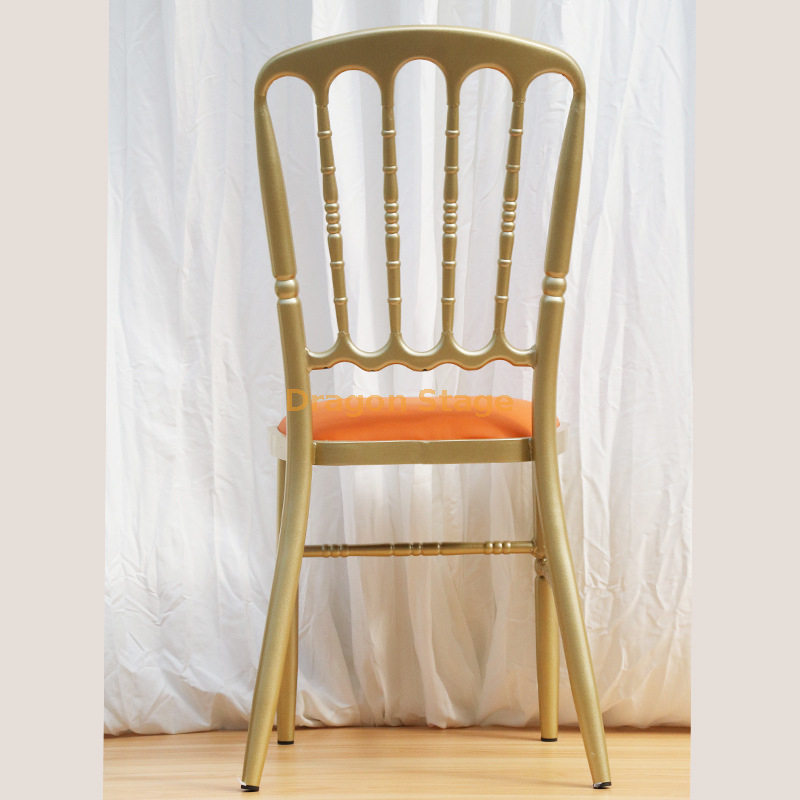 Chaise de château de couronne de restaurant (4)