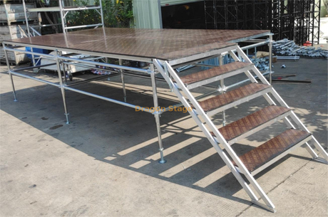 Scène d'événement de verrouillage à anneau en acier 56'x 28'ft (17,08x8,54m) Hauteur 24'-48' (0,8-1,2m)