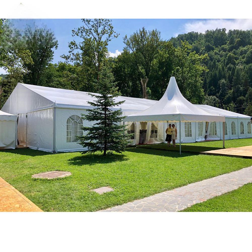 Tente extérieure pour événement de mariage