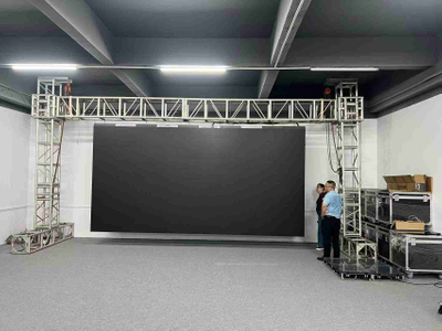 led gantry truss system.jpg