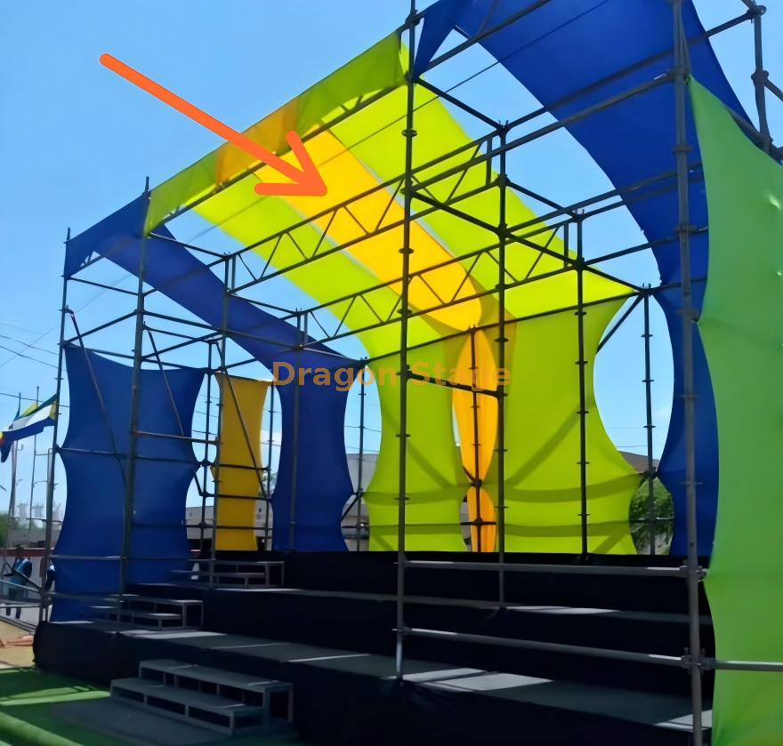 &eacute;chelle en acier pour syst&egrave;me de fermes Layher