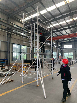 Échafaudage de tour d'accès en aluminium de 10 m avec roulettes à vendre