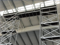 Échafaudage portatif en aluminium de 1,35x2x11,75 m avec échelle à 45 degrés 