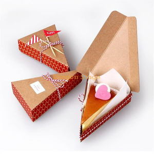 Boîtes de papier d'emballage triangle personnalisées personnalisées boîte à gâteaux blanche de noël en vrac mini boîte à tranches de gâteau à la crème glacée avec couvercle transparent