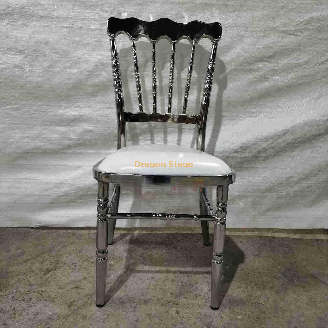 chaise d'hôtel (4)