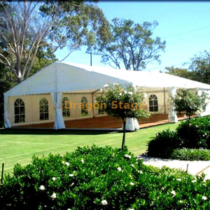 Tente blanche en toile pour événement de banquet en plein air, pour mariage