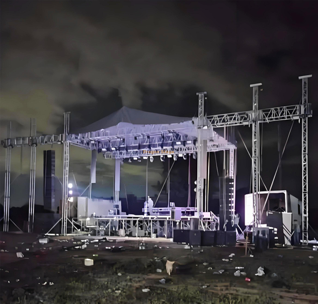 Éclairage de haut-parleur en aluminium Toit de toit en aluminium Stage 8x6x8m