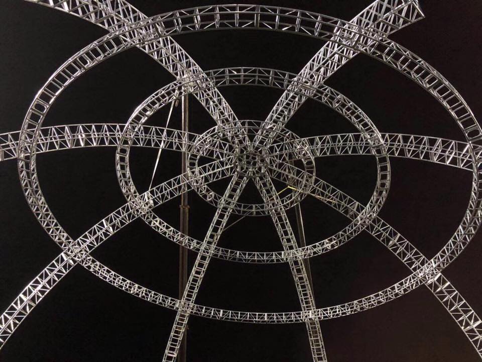 Comment installer le système de ferme à toit en dôme