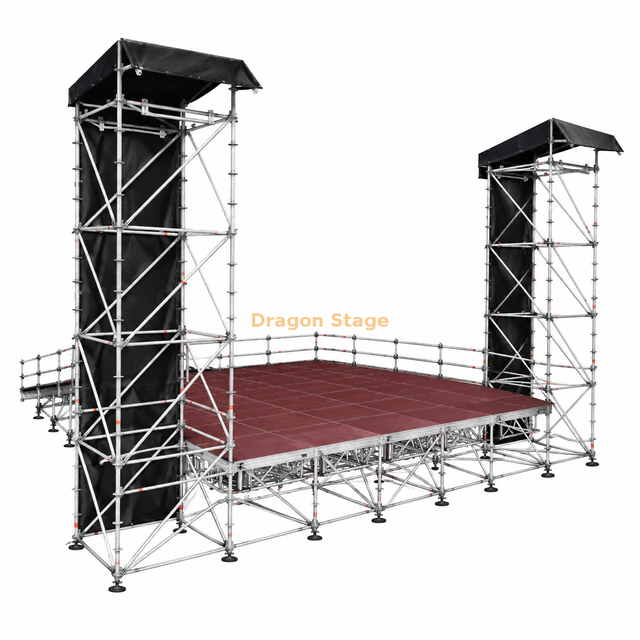 Système de scène Ringlock intégré avec 2 tours Line Array, scène de 10 x 10 m et rampe de chargement arrière