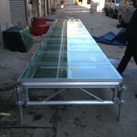 Garniture en verre trempé pour scène en aluminium-7,32x4,88 m (0,4 à 0,8 m)