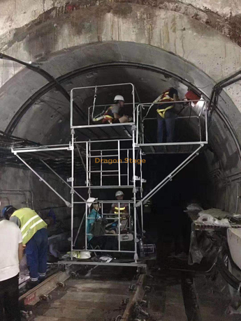 Tour d'échafaudage en aluminium d'intérieur de certification EN1004 populaire pour l'agent