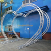 Botte double en aluminium de forme de coeur jumelle pour la décoration d'événement de mariage