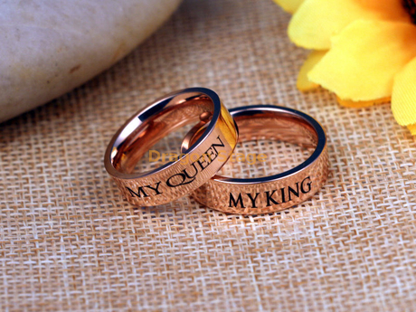Bague de fiançailles simple en acier inoxydable or rose design couple