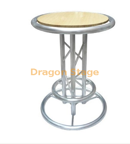 Table de café de club de barre de salle en aluminium de pied élevé avec des chaises en bois