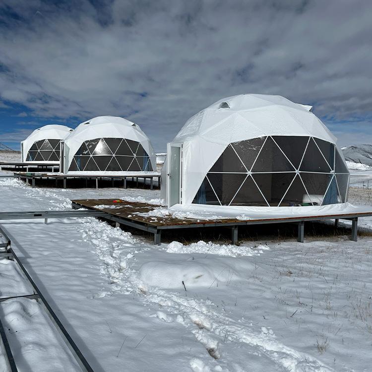 Tente de glamping pour événements Igloo d'hiver
