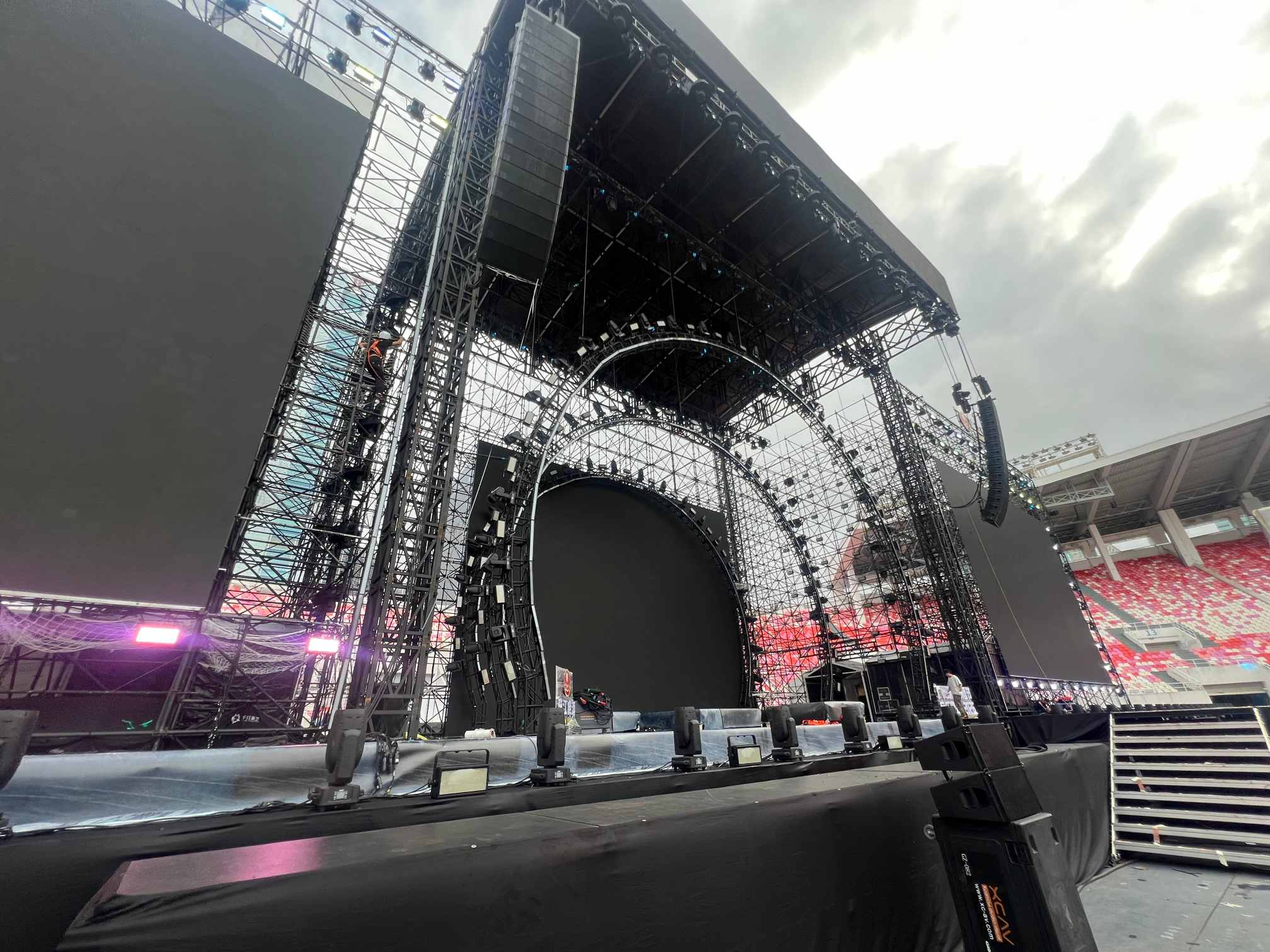 sc&egrave;ne principale pour le concert(1).jpg