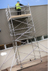 Tour d'échafaudage en aluminium de certification EN1004 universelle de haute qualité pour cage d'escalier