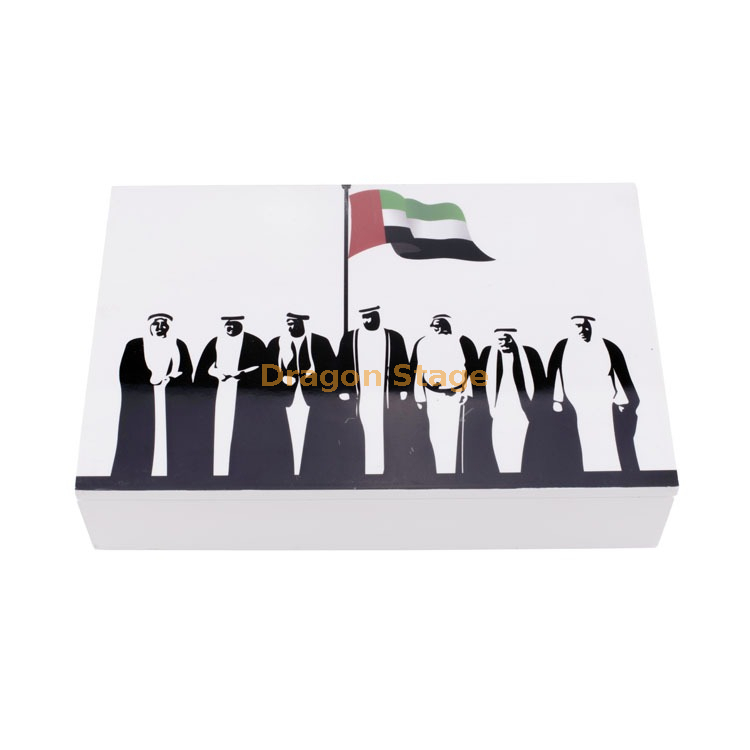 KSA Riyad saison ramadan coffret cadeau plus grande taille bois dates boîte ramadan repas