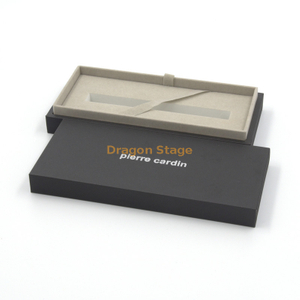 Couvercle de papier de carton mat noir de vente chaude et boîte de base avec le logo d'emboutissage