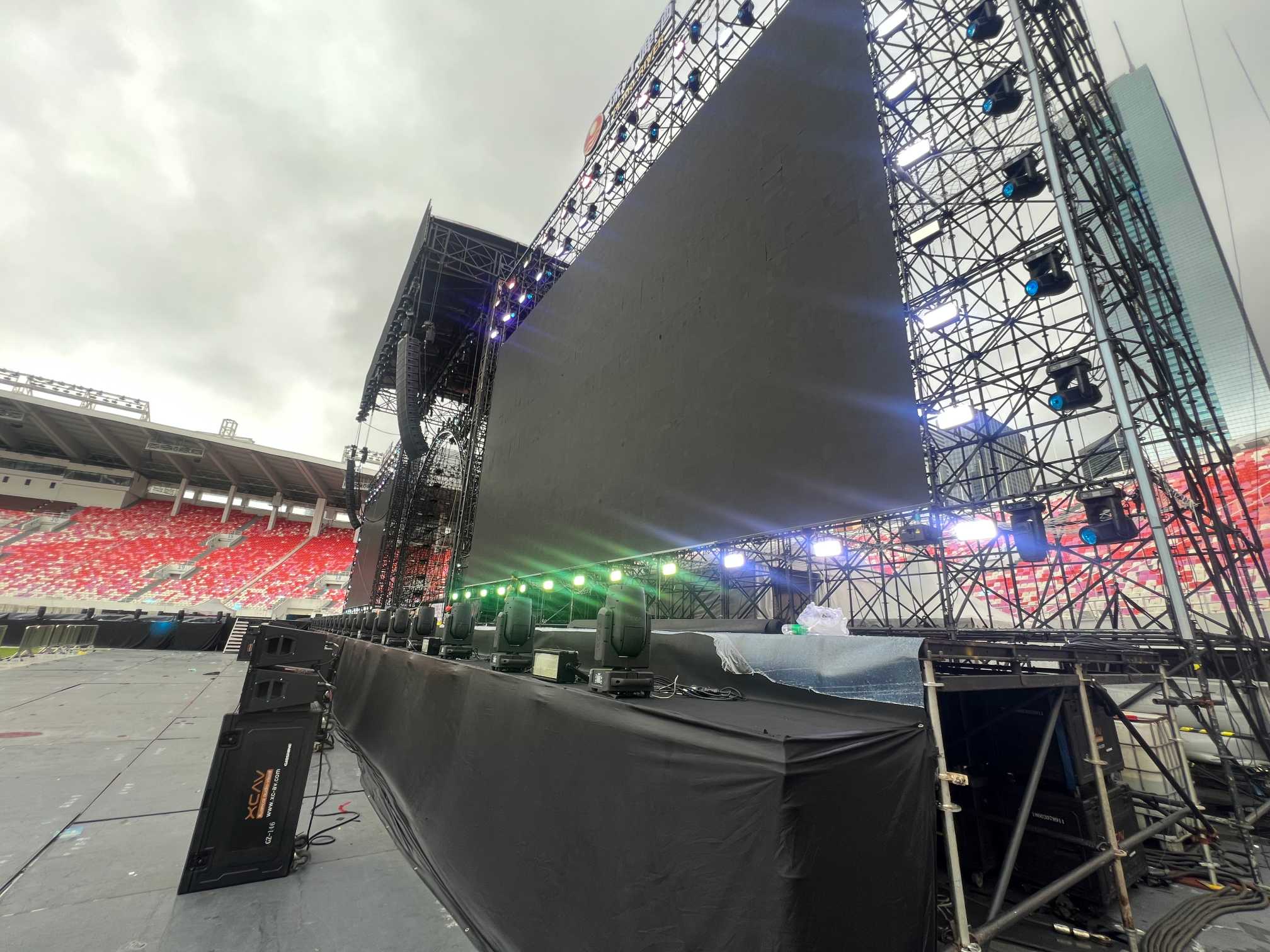 ringlock pour led en concert.jpg