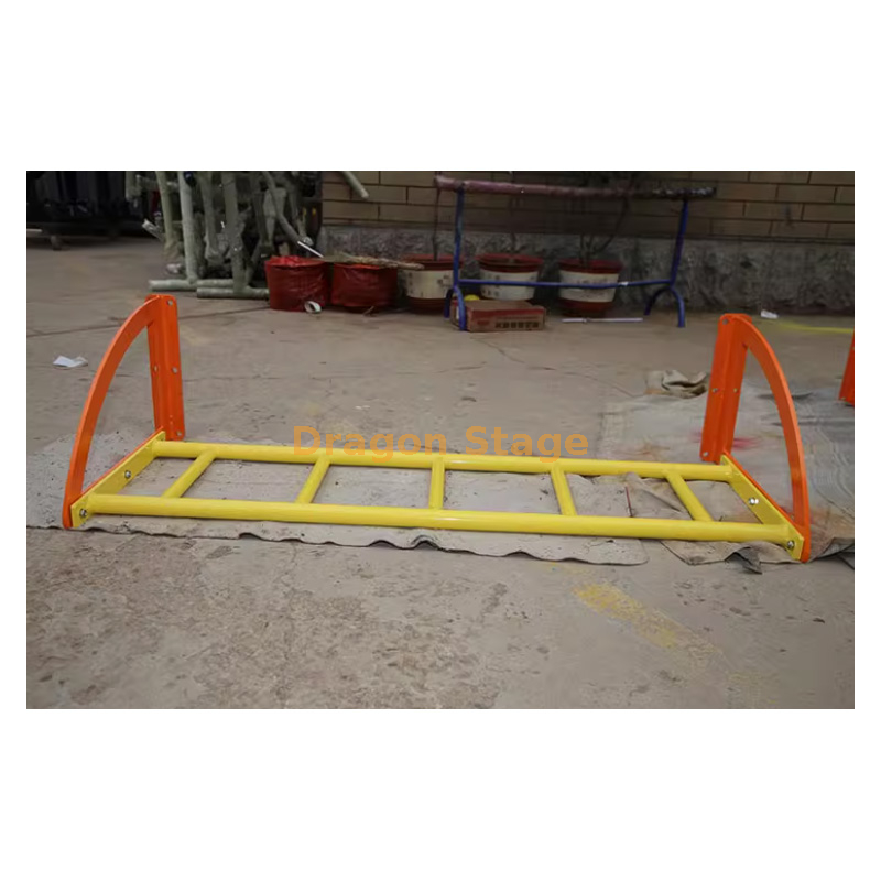 Échelle droite et luminaire mural (2m)