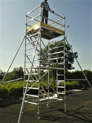 Echafaudage mobile double avec échelles suspendues 8,97m 