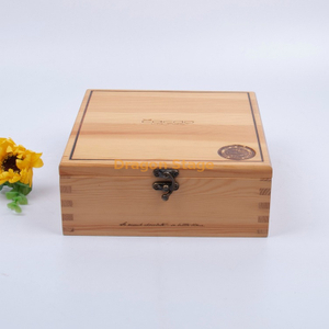 Usine de boîte en bois personnalisée en gros personnalisé bois de pin décoratif en bois coffrets cadeaux pour cadeaux woodbox
