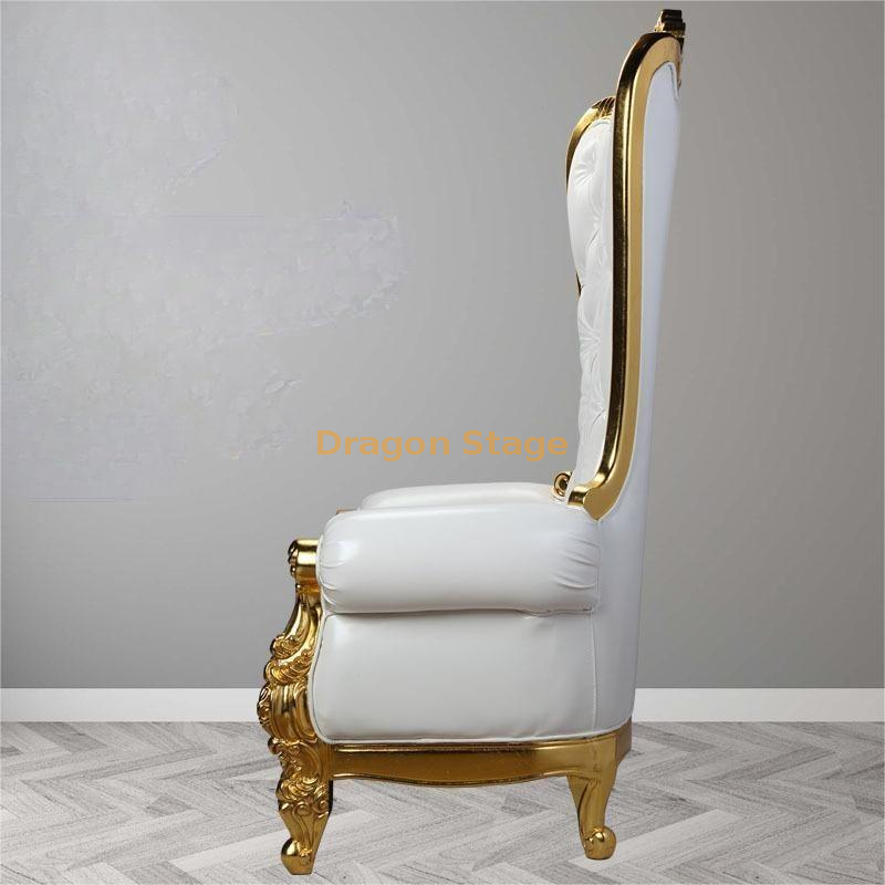 Chaise Queen sirène dans le hall de l'hôtel (4)