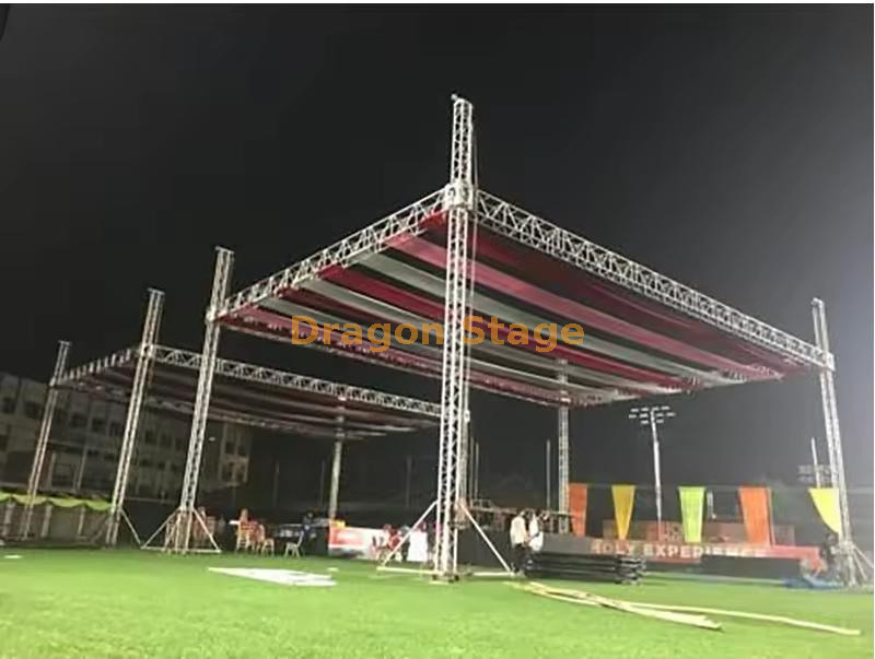 Éventail d'éclairage Spigot Stage Truss Roof System 18x11x10m