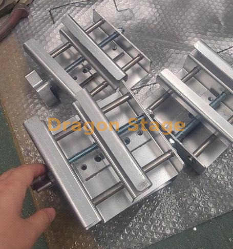 Pince de marquee lourde de Doughty