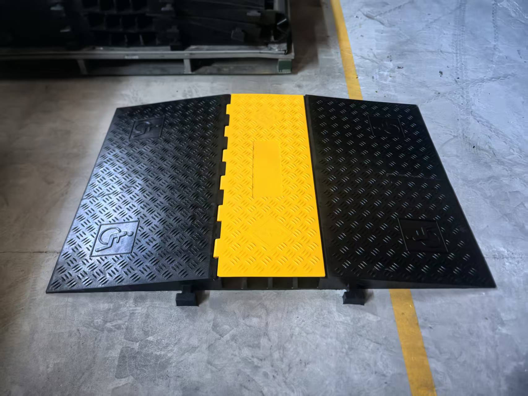 rampe de c&acirc;ble pour fauteuil roulant.jpg