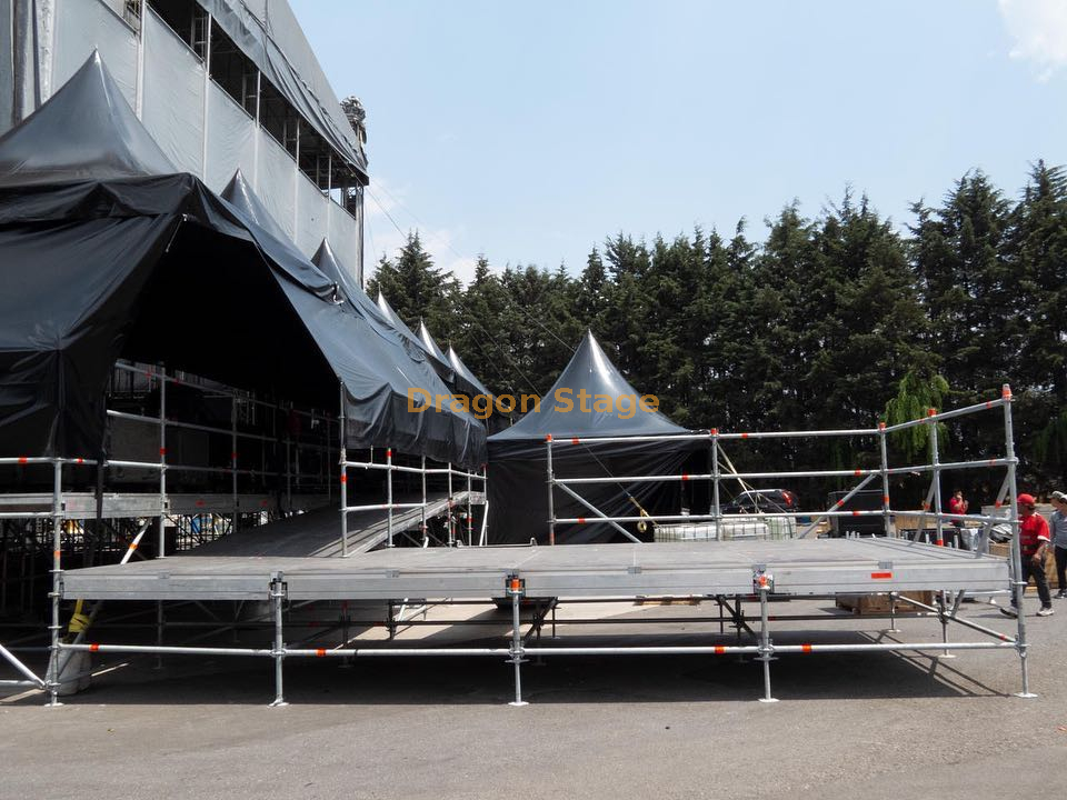 Scène extérieure d'événement de concert de Layher de 8x8m avec la plate-forme en aluminium