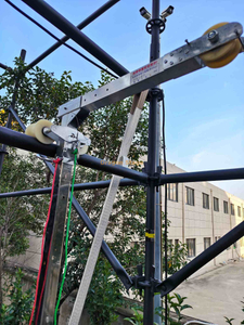 Support de levage à suspension professionnel pour affichage et éclairage LED