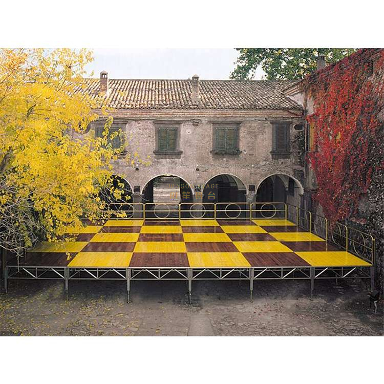 Scène mobile portative en aluminium 20*72m H:0.6-1m