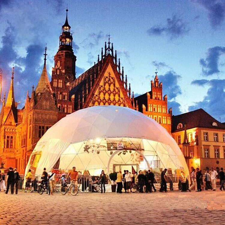 Tente de dôme de fête extérieure de luxe